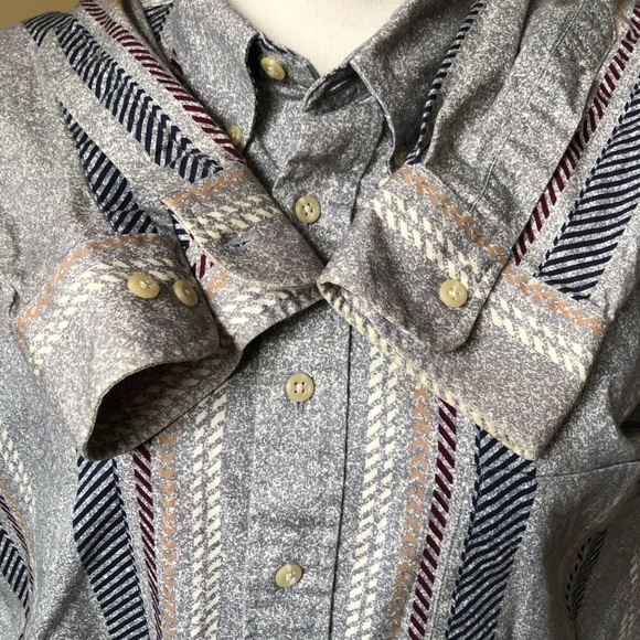Natural Issue button down shirt - Picture 4 of 5